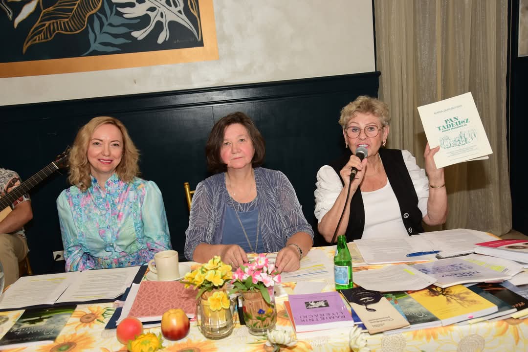 Lecture on poetry for Arka poetry group.